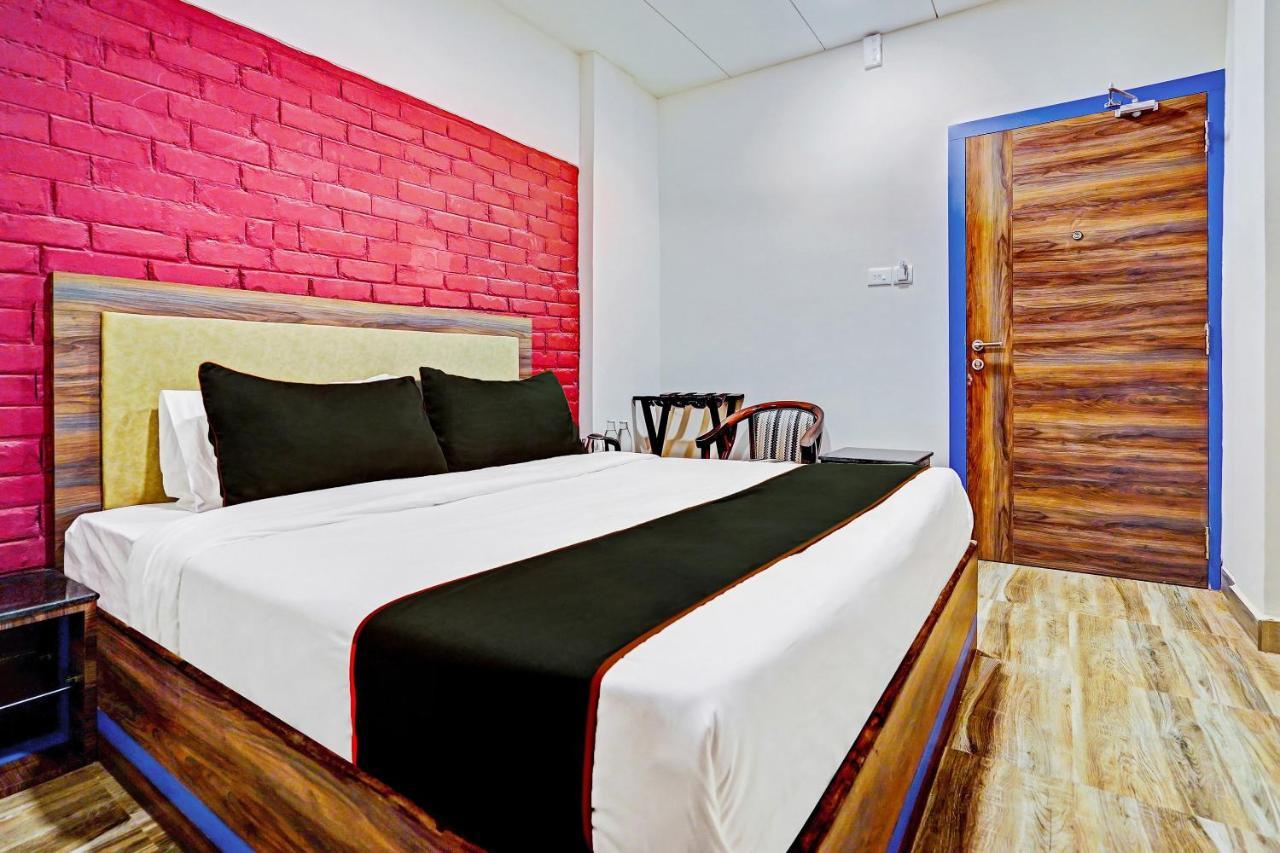 Super Collection O Kalinga Bapuji Nagar Hotel Бхубанешвар Екстериор снимка